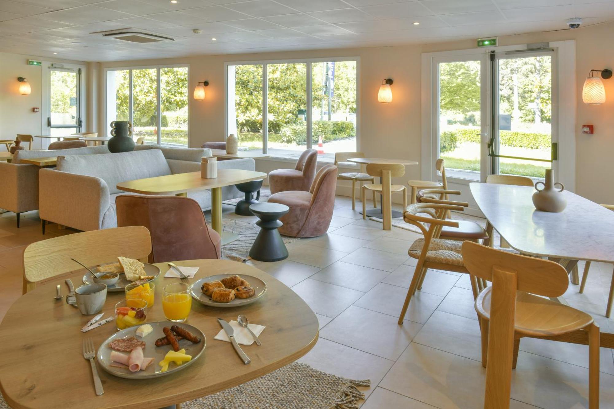 Bhoma Bourges - Hotel & Restaurant מראה חיצוני תמונה