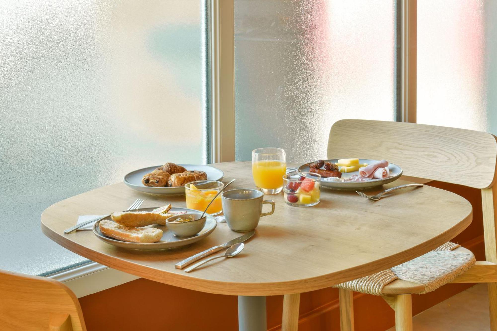 Bhoma Bourges - Hotel & Restaurant מראה חיצוני תמונה