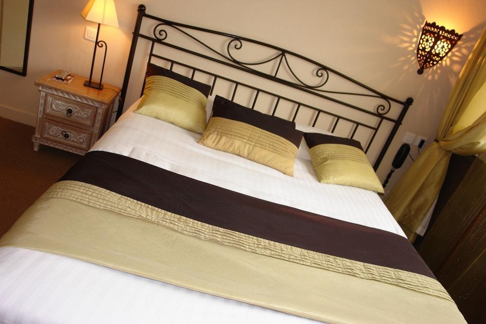 Bhoma Bourges - Hotel & Restaurant מראה חיצוני תמונה