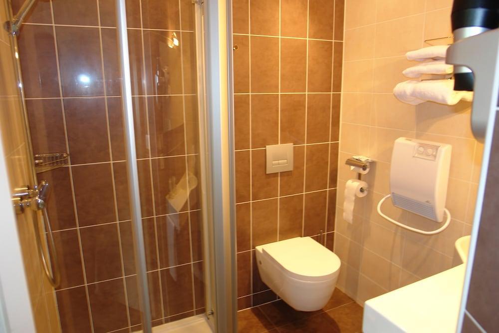 Bhoma Bourges - Hotel & Restaurant מראה חיצוני תמונה